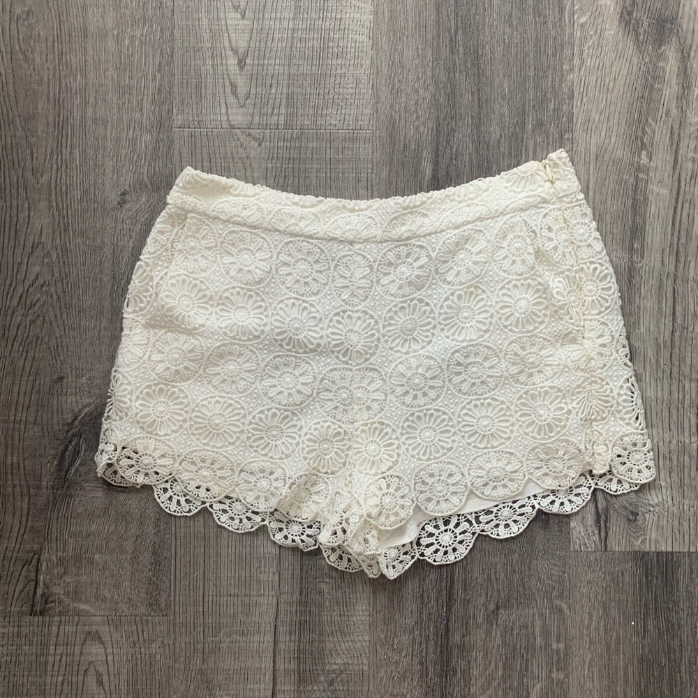 Ella Moss White Lace Shorts